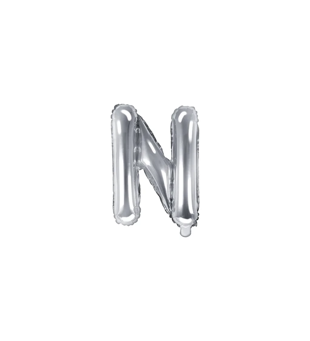 Balón písmeno ''N'' ve stříbrné barvě